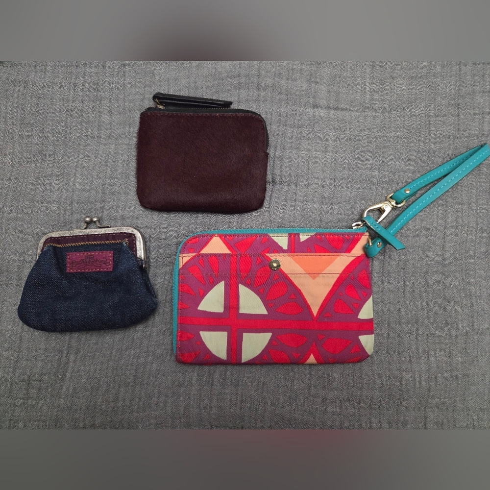 Lot Of 3 Fossil And Lucky Brand Change Purses And Wristlet